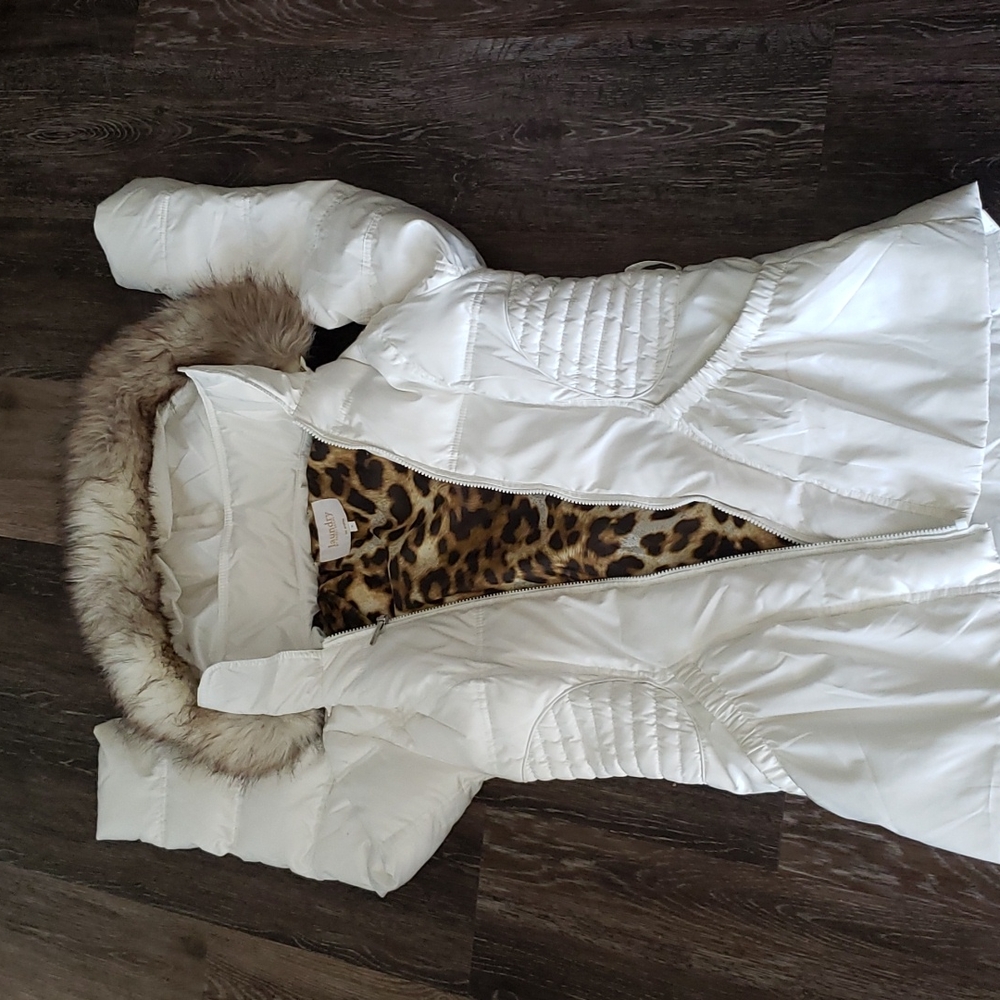 Laundry by Shelly Segal  Cream Puffer Jacket Detachable Hood Faux Fur